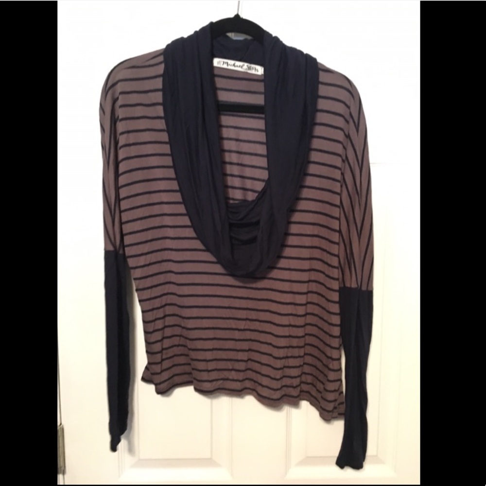 Tan/Navy deep scoop neck long sleeve